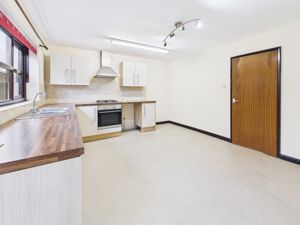 Dining Kitchen- click for photo gallery